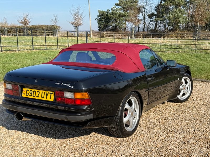 Rapid Classics: Eine Suche. Alle Oldtimer. 19 » Rapid Classics: Eine Suche. Alle Oldtimer. 1989 Porsche 944 S2 Cabriolet