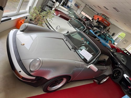 1986 PORSCHE 911 3,2 WTL Turbolook À venda