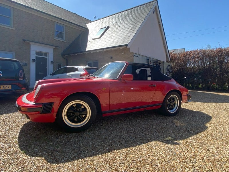 Rapid Classics: Eine Suche. Alle Oldtimer. 17 » Rapid Classics: Eine Suche. Alle Oldtimer. 1986 Porsche 911 Series G Carrera