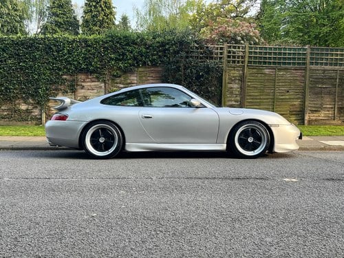 2000 Porsche 911 996 Carrera 2 CSR by RPM Technk