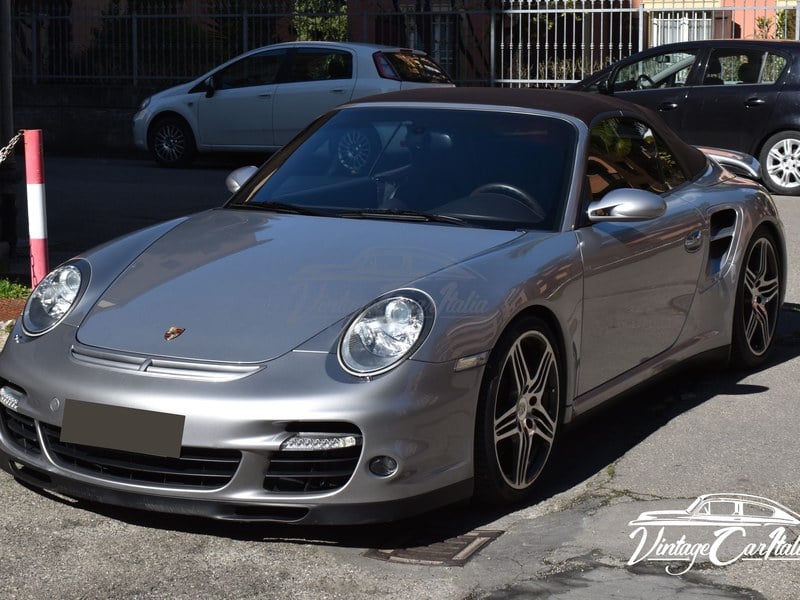 Rapid Classics: Eine Suche. Alle Oldtimer. 24 » Rapid Classics: Eine Suche. Alle Oldtimer. 2007 Porsche 911 997 Turbo