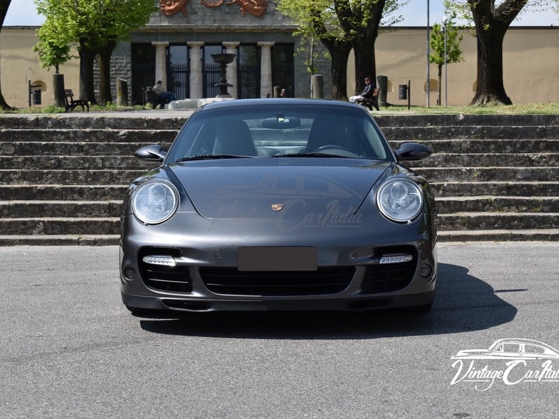 Rapid Classics: Eine Suche. Alle Oldtimer. 11 » Rapid Classics: Eine Suche. Alle Oldtimer. 2006 Porsche 911 997 Turbo