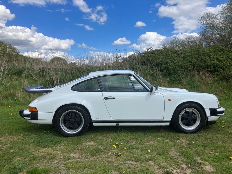 Rapid Classics: Eine Suche. Alle Oldtimer. 29 » Rapid Classics: Eine Suche. Alle Oldtimer. BILLY PIPER/CHRIS EVANS DIVORCE 911S ALL EXTRAS CONCOURSE!