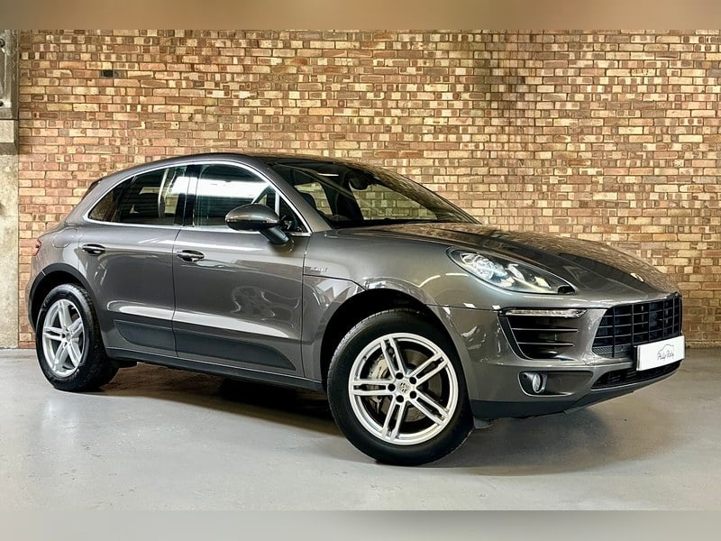 2015 Porsche Macan S