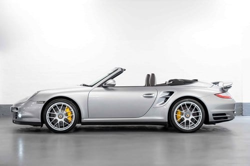 2010 PORSCHE 911 (997.2) TURBO S - ONLY 1900m - 2 FORMER OWNERS - Kaufen Bei