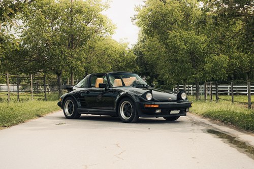Lot 117 1988 Porsche 911 930 Turbo Targa 'Flat Nose' Zu verkaufen durch Auktion