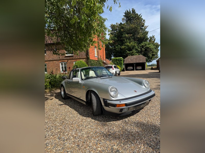 1989 Porsche 911 3.2 Sport Targa