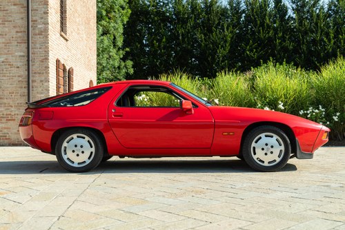 1984 PORSCHE 928 S A vendre