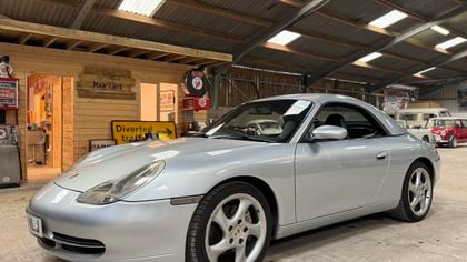 Porsche 911 Carrera 4