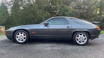 Porsche 928 GT