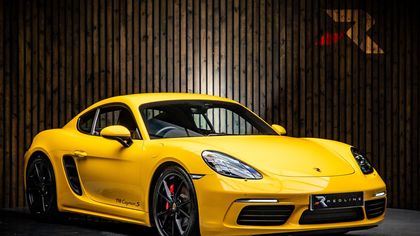 Porsche Cayman GT4