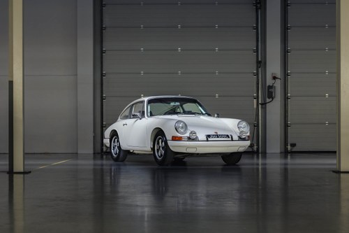 1965 Porsche 911 2.0 VENDIDO