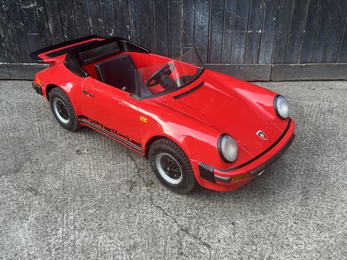 1985 Porsche 911 junior