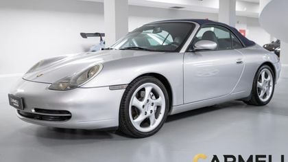 Porsche 911 Carrera 4