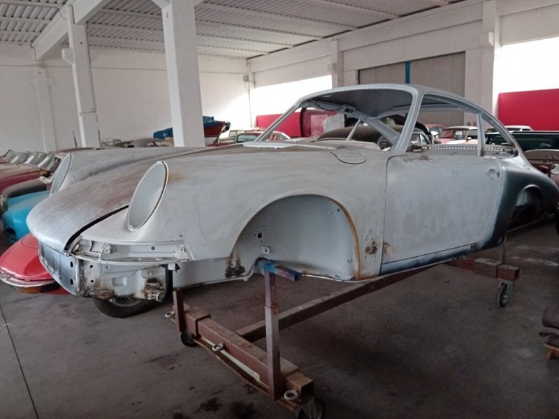 1966 Porsche 911 - 2 1966 Porsche 911 - 2