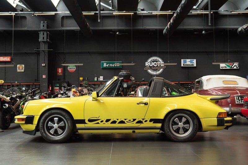 1975 Porsche 911 - 1 1975 Porsche 911 - 1