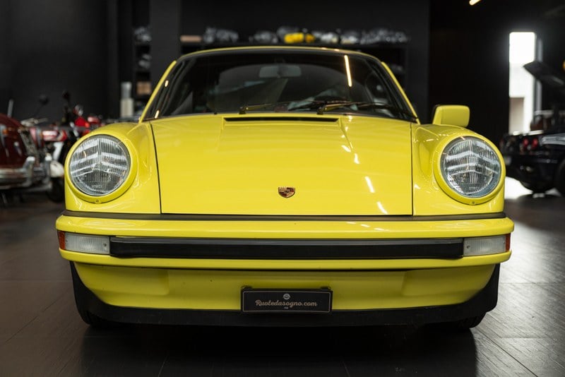 1975 Porsche 911 - 2 1975 Porsche 911 - 2