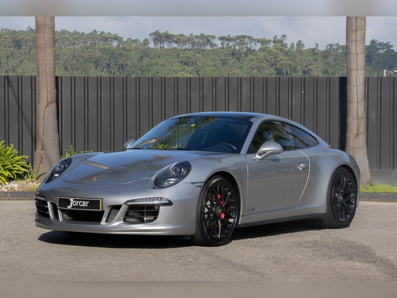 Porsche 911 Carrera 4 GTS Coupe - 2015