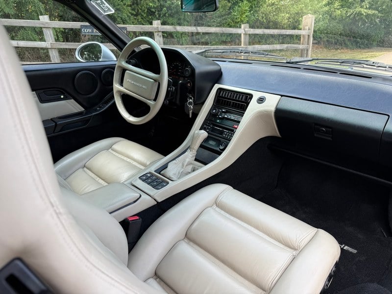 1989 Porsche 928 - 2 1989 Porsche 928 - 2