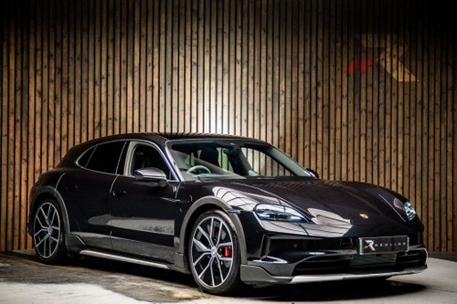 2024 Porsche Taycan Performance Plus 105kWh 4S Cross Turismo In vendita