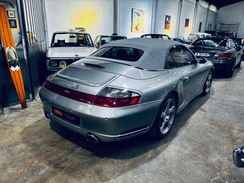 2005 Porsche 911 - 2 2005 Porsche 911 - 2