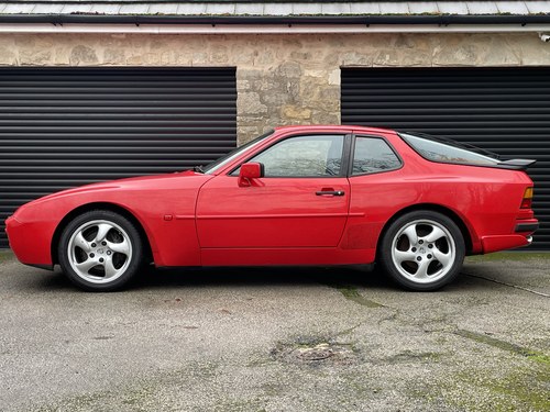 1991 Porsche 944 S2