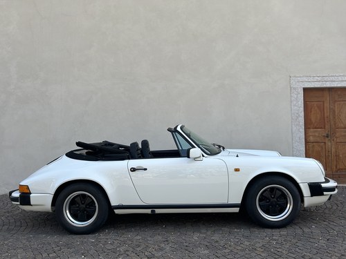 Porsche 911 930 Carrera 3.2 Cabrio Service Book