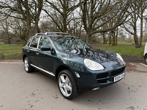 2004 Porsche Cayenne 9PA S