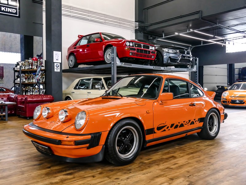 1977 Porsche 911 - 1 1977 Porsche 911 - 1