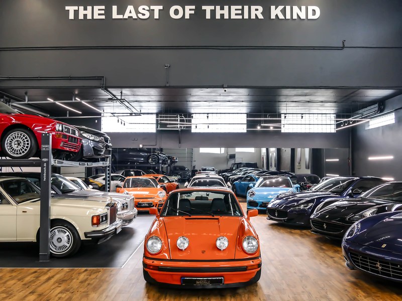 1977 Porsche 911 - 2 1977 Porsche 911 - 2