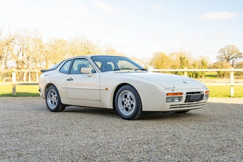 1986 Porsche 944 Turbo Coupe VENDIDO