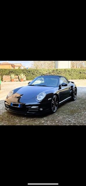 2010 Porsche 911 - 1 2010 Porsche 911 - 1