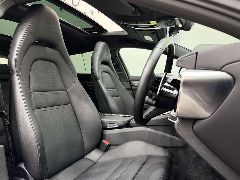 2023 Porsche Panamera Sport Turismo - 2 2023 Porsche Panamera Sport Turismo - 2