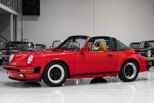 1988 PORSCHE 911 CARRERA 3.2 TARGA (G50 FIVE-SPEED) SÅLD