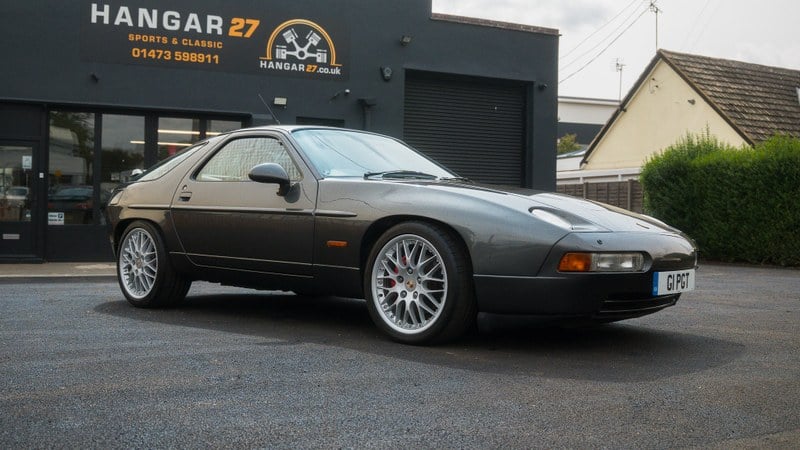 1989 Porsche 928 - 1 1989 Porsche 928 - 1