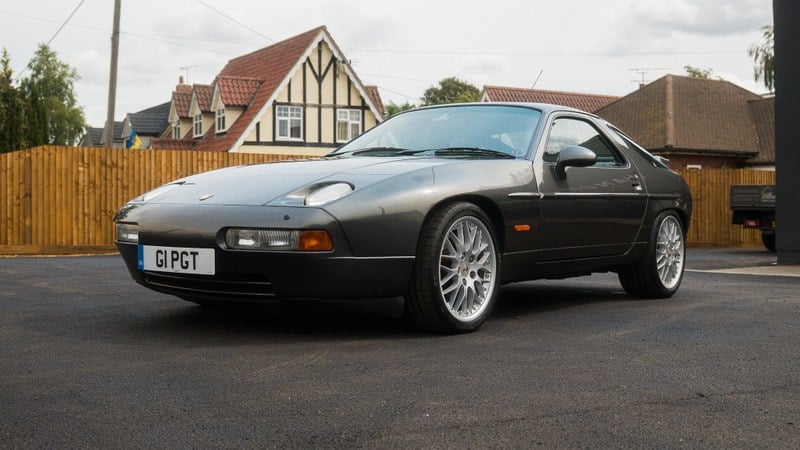 1989 Porsche 928 - 2 1989 Porsche 928 - 2
