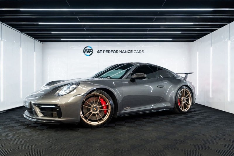 2022 Porsche 911 - 1 2022 Porsche 911 - 1