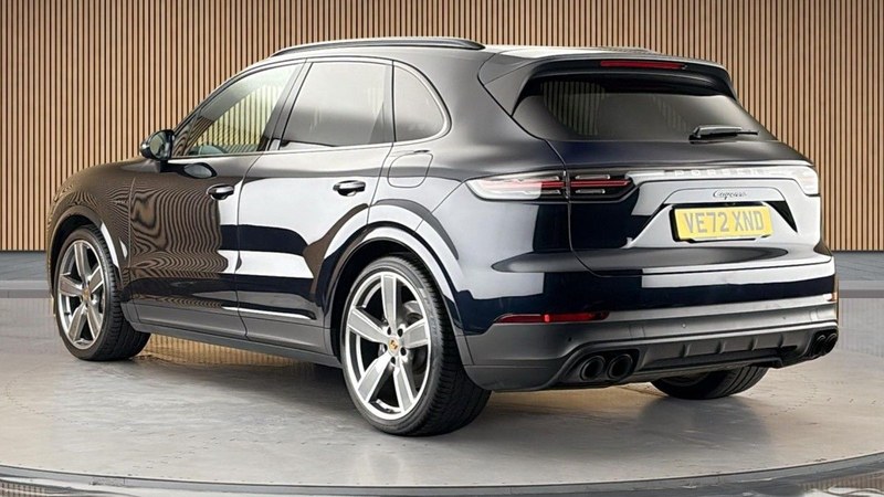 2023 Porsche Cayenne - 2 2023 Porsche Cayenne - 2