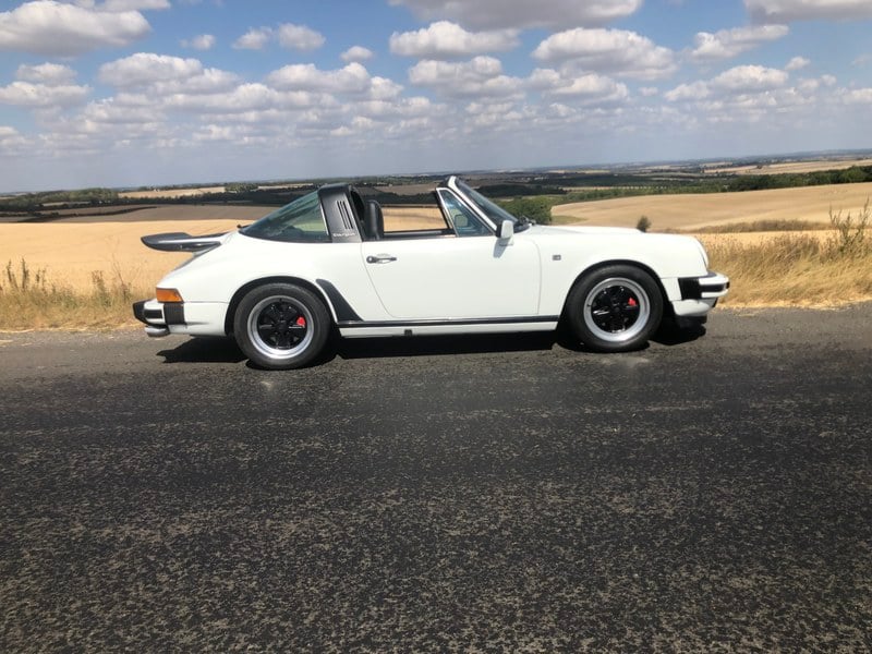 1986 Porsche 911 - 1 1986 Porsche 911 - 1