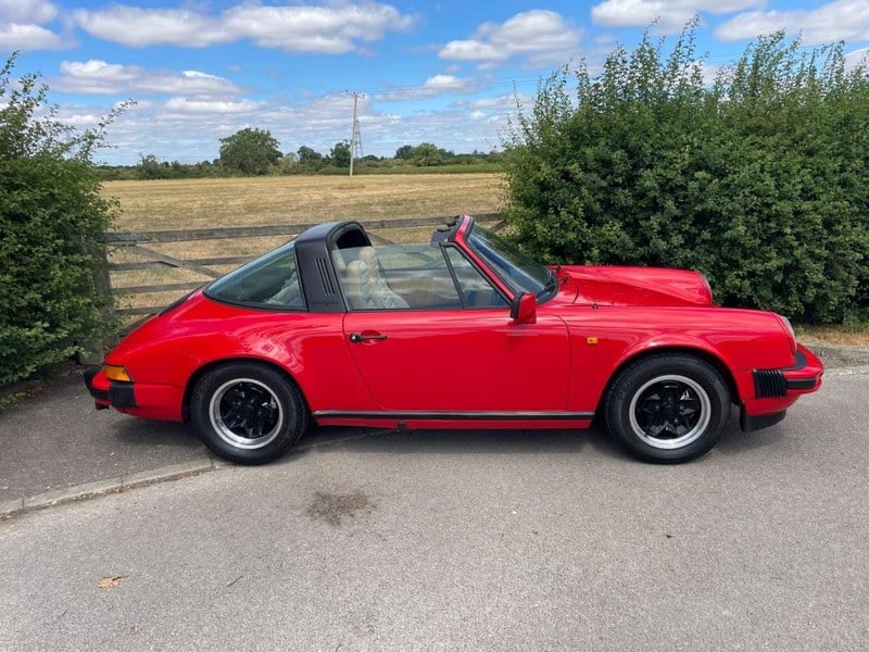 1982 Porsche 911 - 2 1982 Porsche 911 - 2