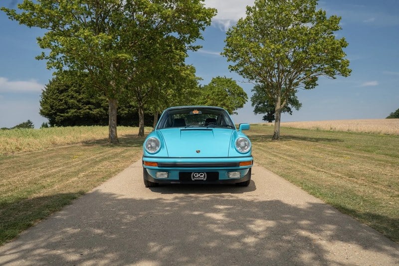 1976 Porsche 911 - 2 1976 Porsche 911 - 2