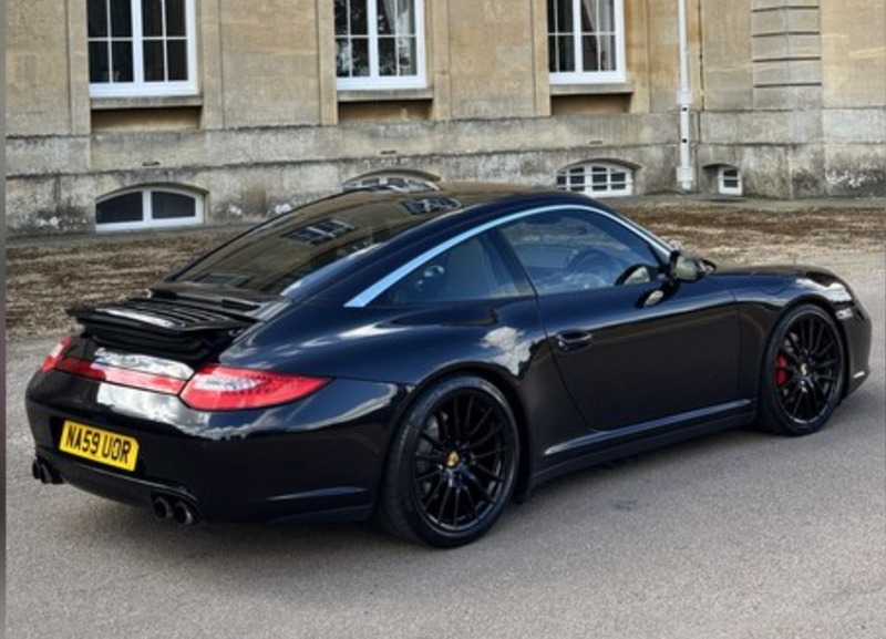 2010 Porsche 911 - 2 2010 Porsche 911 - 2