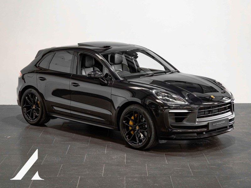 2025 Porsche Macan - 1 2025 Porsche Macan - 1