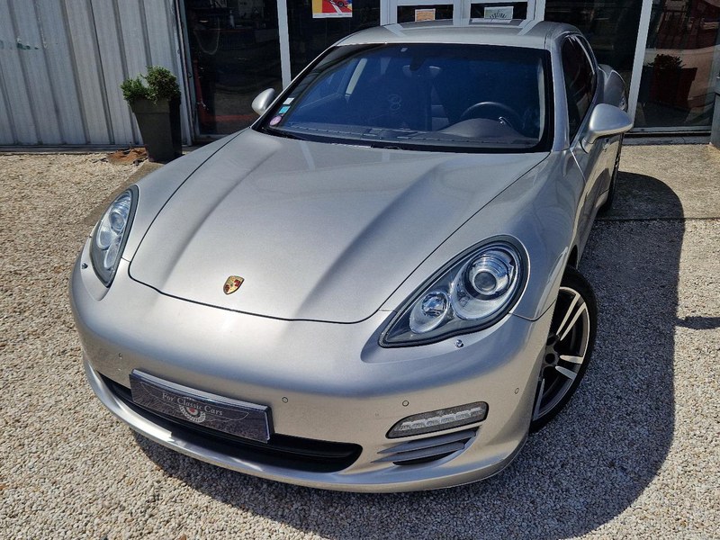 2011 Porsche Panamera - 2 2011 Porsche Panamera - 2