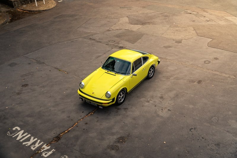 1975 Porsche 911 - 1 1975 Porsche 911 - 1
