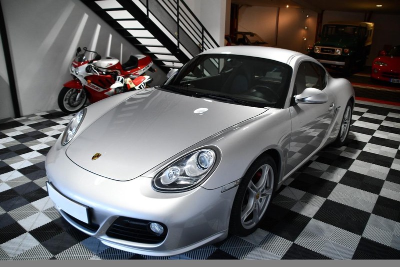2009 Porsche Cayman - 2 2009 Porsche Cayman - 2