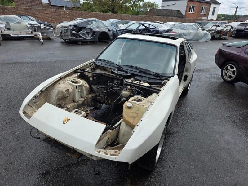 1984 Porsche 944 - 1 1984 Porsche 944 - 1