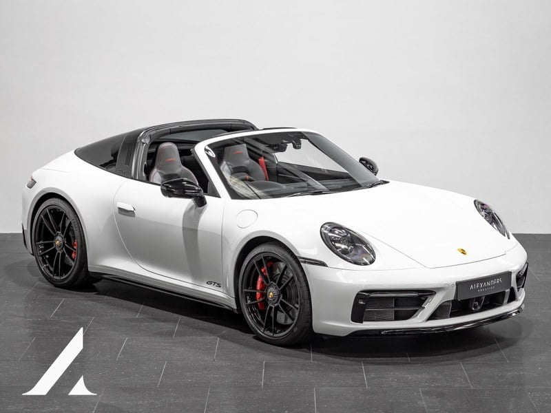2021 Porsche 911 - 1 2021 Porsche 911 - 1