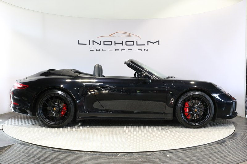 2017 Porsche 911 - 2 2017 Porsche 911 - 2