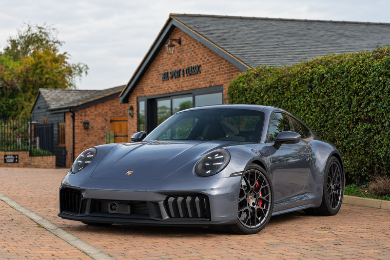 2025 Porsche 911 - 1 2025 Porsche 911 - 1